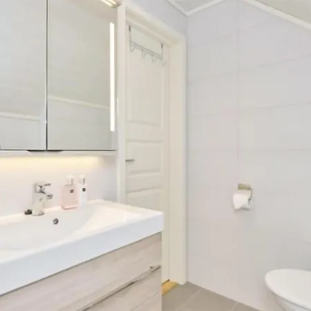 בית נופש Stunning In I Romsdal Eidsvåg