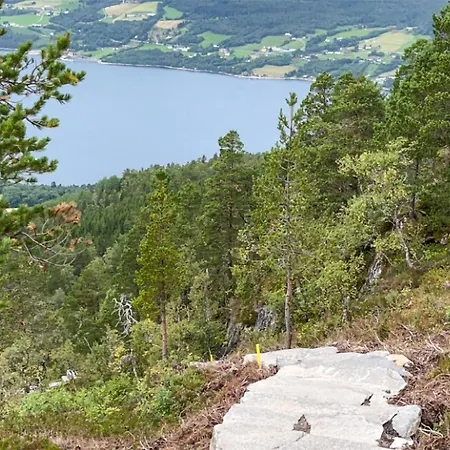 בית נופש Stunning In I Romsdal Eidsvåg