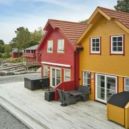 Gorgeous In I Romsdal With Kitchen * Eidsvåg