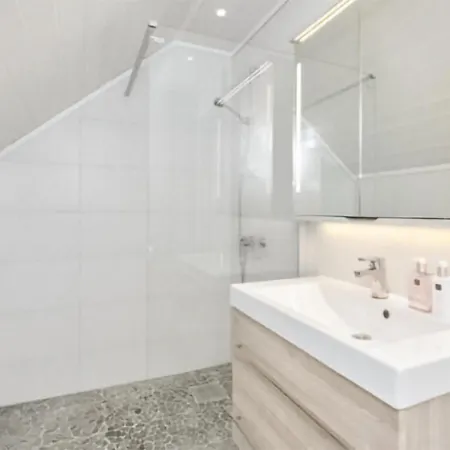 Gorgeous In I Romsdal With Kitchen