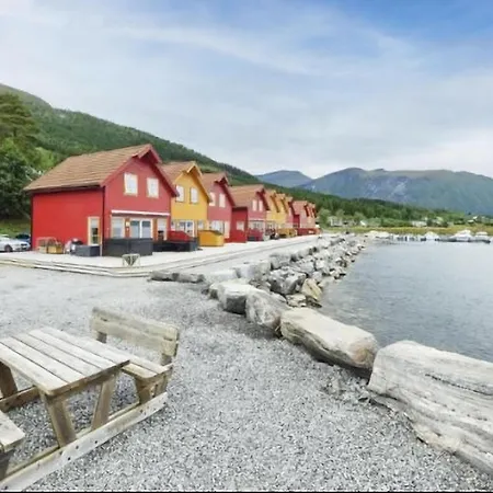 בית נופש Stunning In I Romsdal Eidsvåg